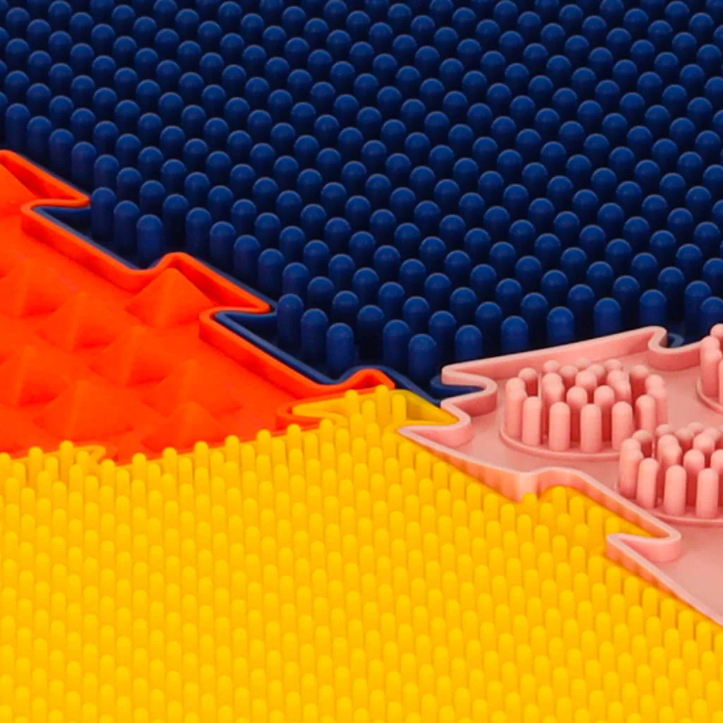 Mata sensoryczna puzzle montessori do masażu stóp 8 elementów kolorowe – widok 10